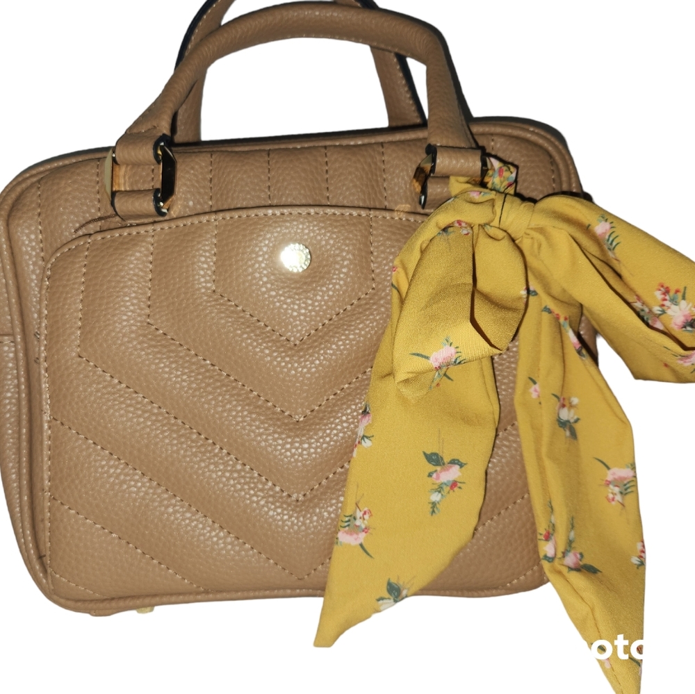 Steve Madden Sachtel & Crossbody Bag Really Cute Scarf Bow Tan Vegan Leather
